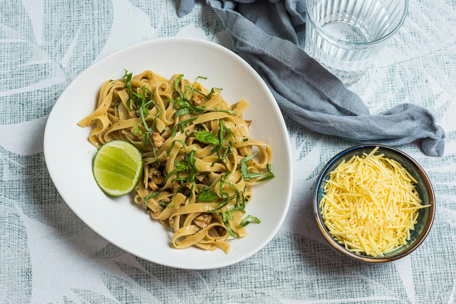 Tsitruseline pasta kreeka pähklite ja maitsepärmiga: Hero Image - Pos 1