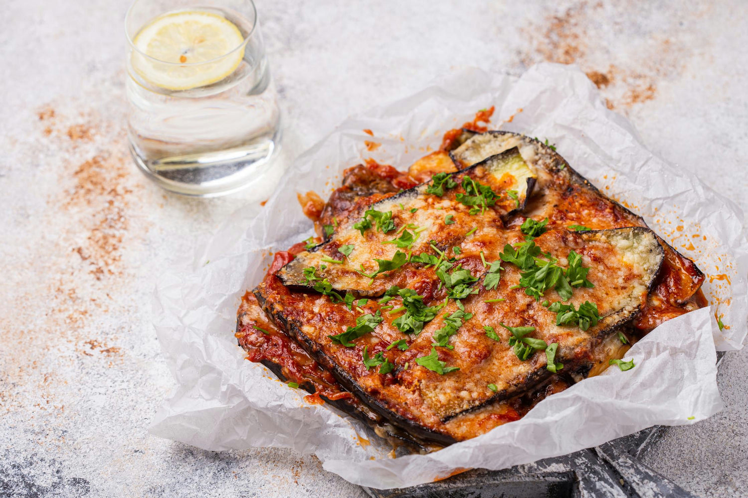 Baklažaani parmigiana ehk baklažaanivorm parmesani ja tomatikastmega: Hero Image - Pos 1